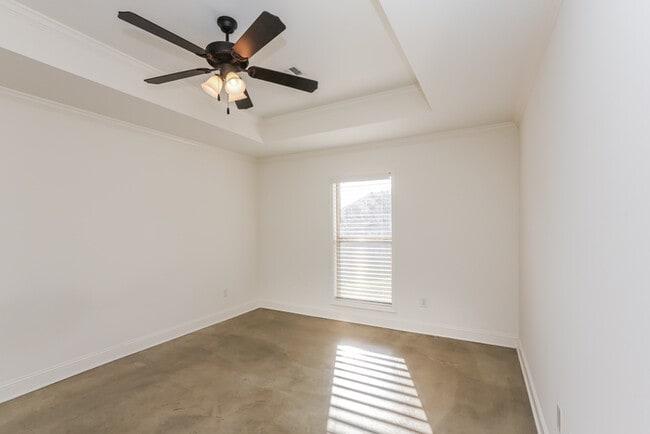 Building Photo - 170 Harvey Cir