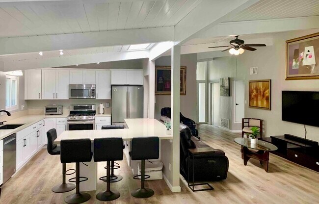 Foto del edificio - 3661 Leland St