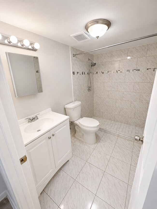 Foto del edificio - 210 SW 7th St