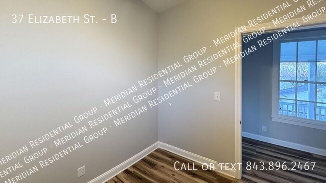 Foto del edificio - 2 bed / 1 bath ~ Move-In TODAY!