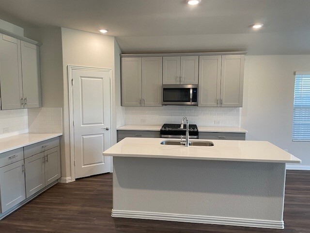 Foto del edificio - 3116 Kingsgarden Rd
