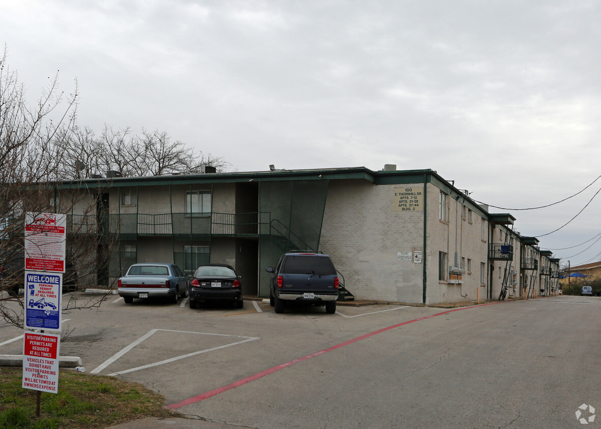 Building Photo - South Plaza Apartments