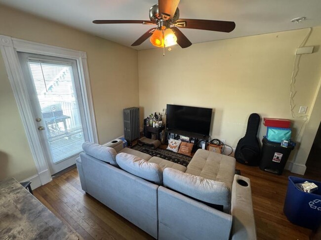 Building Photo - 4 bedroom in Cambridge MA 02140