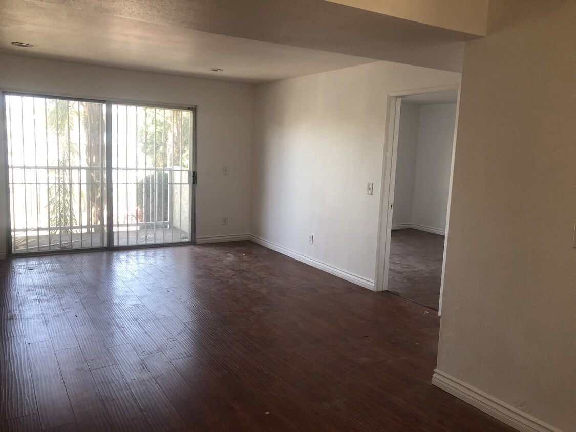 Foto principal - 742 S Harvard Blvd