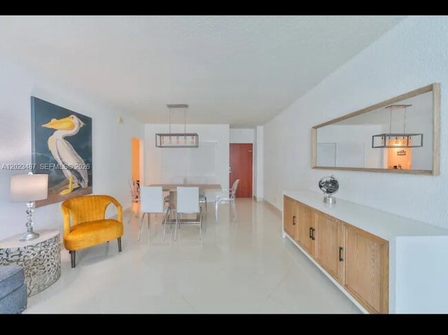 Building Photo - 4001 S Ocean Dr