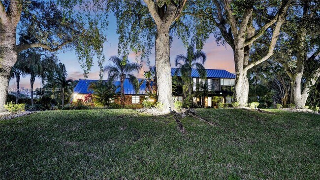 Foto del edificio - 5306 White Oak Ln