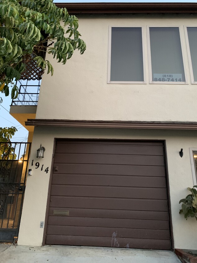 Front entrance plus garage - 1914 W Alameda Ave