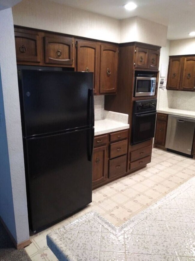 Foto del edificio - 7036 Cantel Way