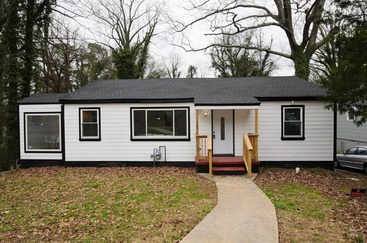 Foto principal - 1350 Kenilworth Dr SW