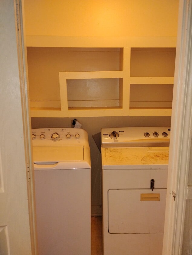 Foto del edificio - 822 Edwards St