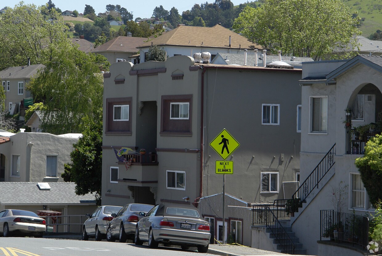 16271629 Pomona Ave, Crockett, CA 94525 Apartments in Crockett, CA