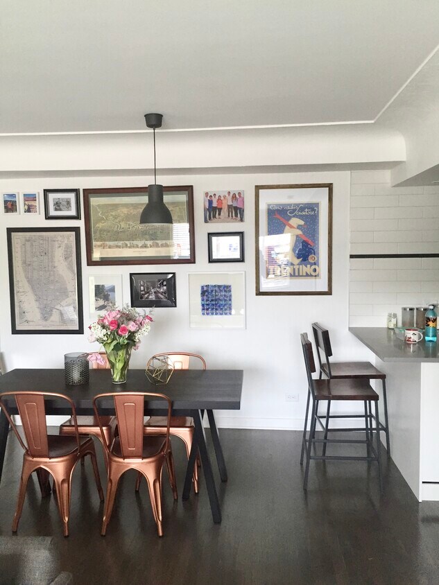 Dining room - 301 E Kentucky Ave