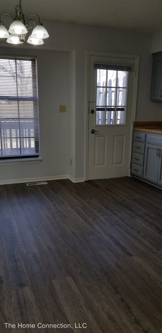 Foto del edificio - 7308 NW 82nd St
