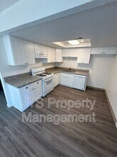 Building Photo - 5813 Cash Ct