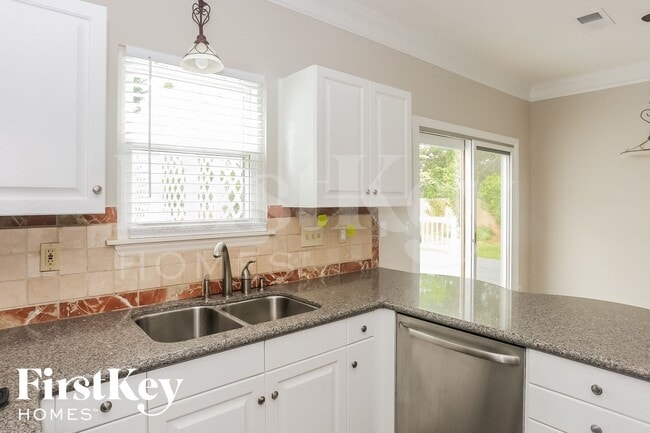 Foto del edificio - 9101 Agnes Park Ln