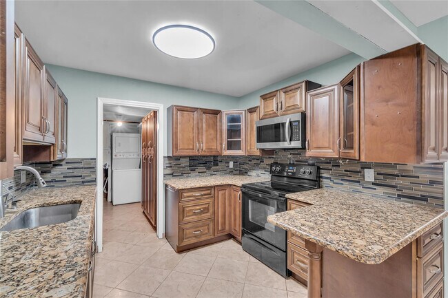 Foto del edificio - 4541 NE 6th Terrace