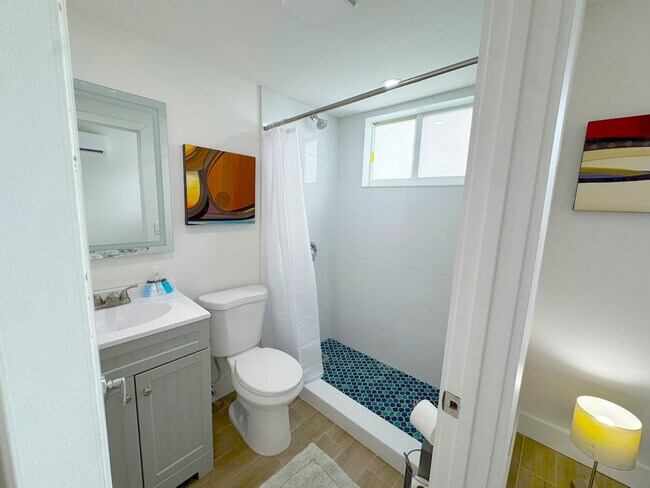 Foto del edificio - 2250-2270 Southeast 5th Street-SI ID1512919P
