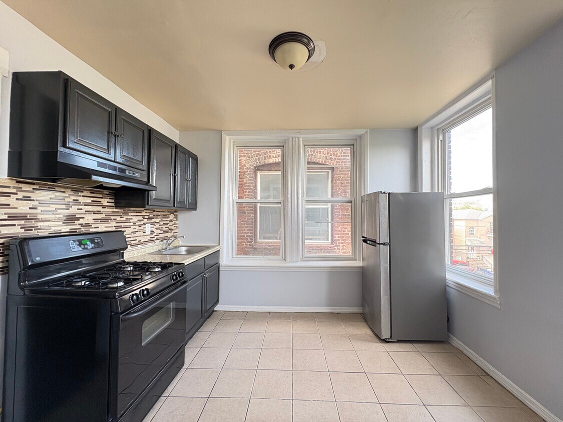 1203 Broad St 9 - 1209 Broad St