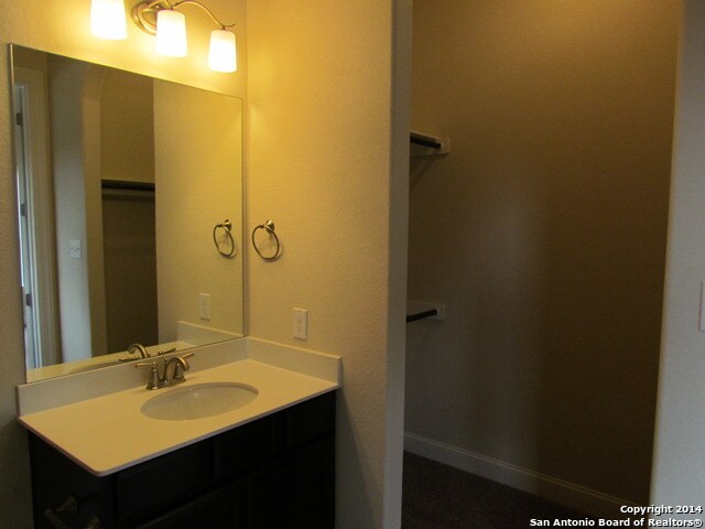 Foto del edificio - 26935 Hardy Run