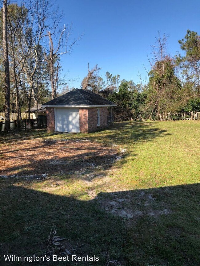 Building Photo - 113 Francis Marion Dr