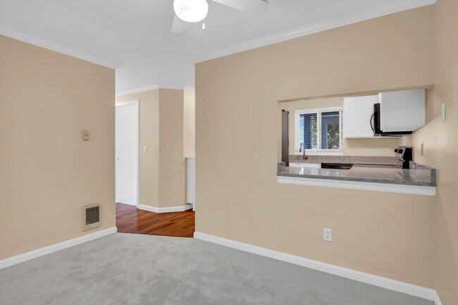 Building Photo - Water/Sewer/Garbage/One Parking Space Included