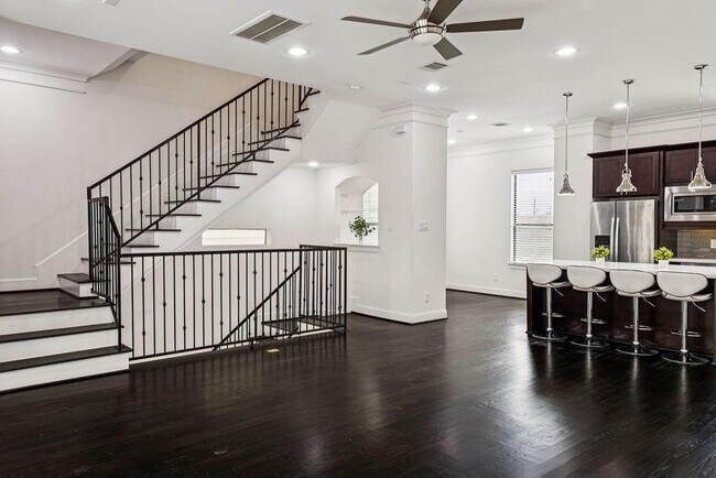 Foto del edificio - 734 W 20th St