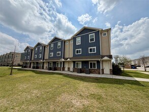 Building Photo - 21155 Gosling Rd