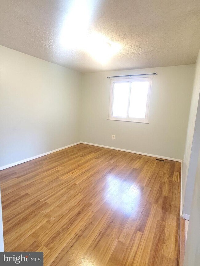 Foto del edificio - 5813 Oak Ladder Ct