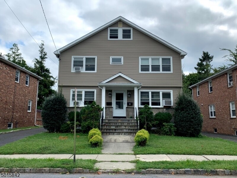 Primary Photo - 66 Rector St