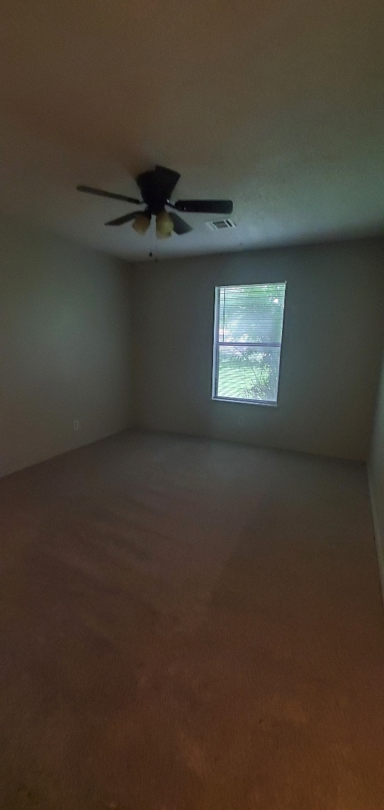 Building Photo - 1033 N Oak Ct