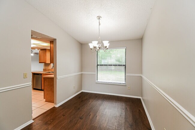 Foto del edificio - 2921 Andy Ct