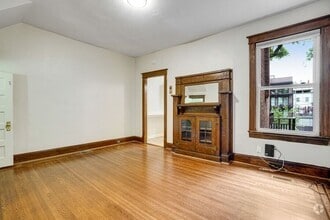 Building Photo - 1108 Lamont St NW