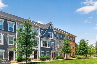 Building Photo - 5128 Ridgeview Retreat Dr
