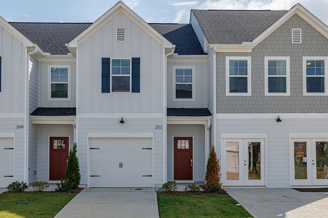 Building Photo - Kendall at Gilreath