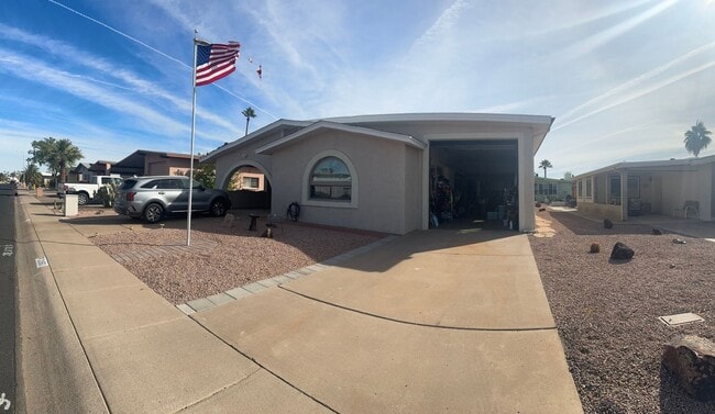 Building Photo - Charming One Bedroom House in Mesa Community