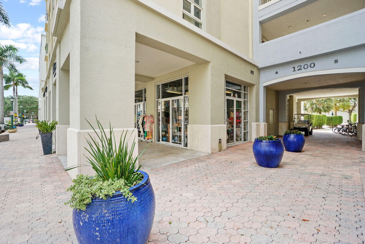 Primary Photo - 1200 Town Center Dr
