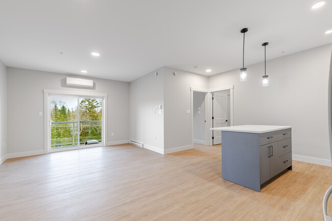 Building Photo - Apartment for Rent