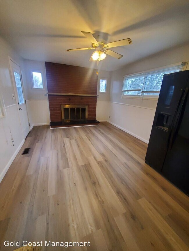 Building Photo - 3 br, 1 bath House - 1221 Donald Ave