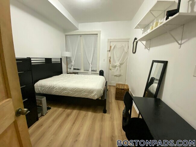 Foto del edificio - 129 Cedar St