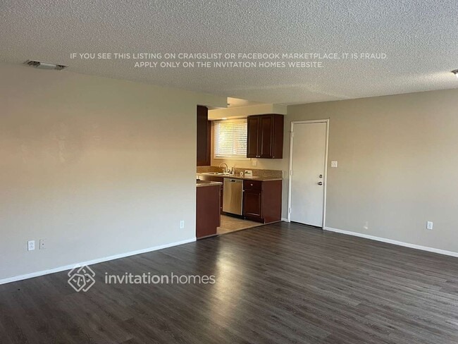 Building Photo - 10126 Stafford St