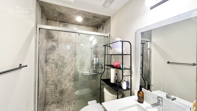 Building Photo - 15 Jack Cres