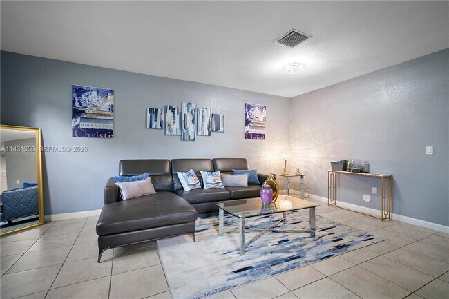 Foto del edificio - 11426 SW 250th St