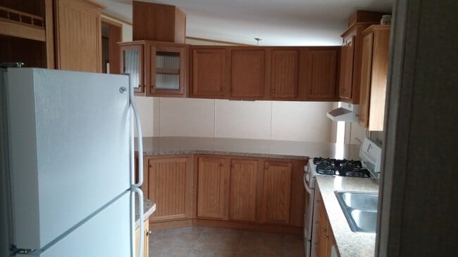 Building Photo - 48 Bramblewood Rd