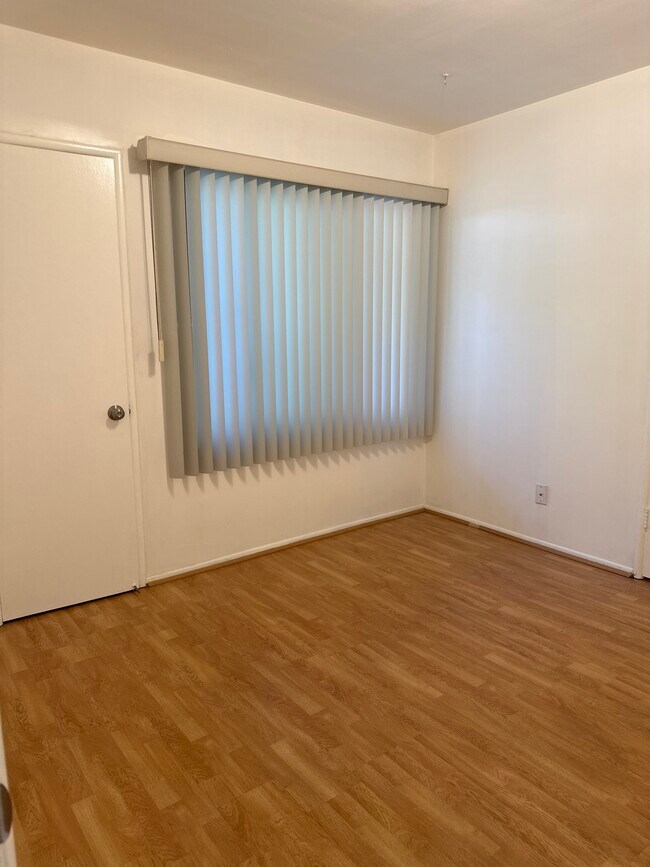 Foto del edificio - 16638 Haynes St