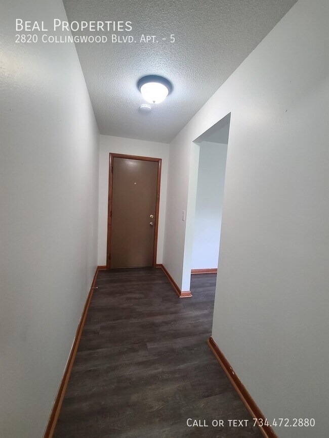 Foto del edificio - 2820 Collingwood Blvd