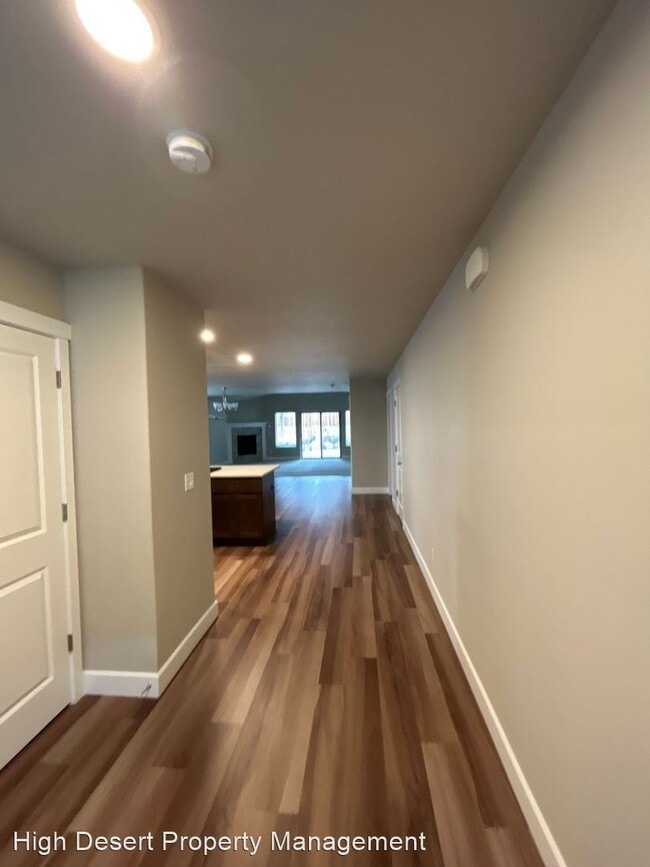 Building Photo - 3 br, 2 bath House - 2534 SW Newberry Loop