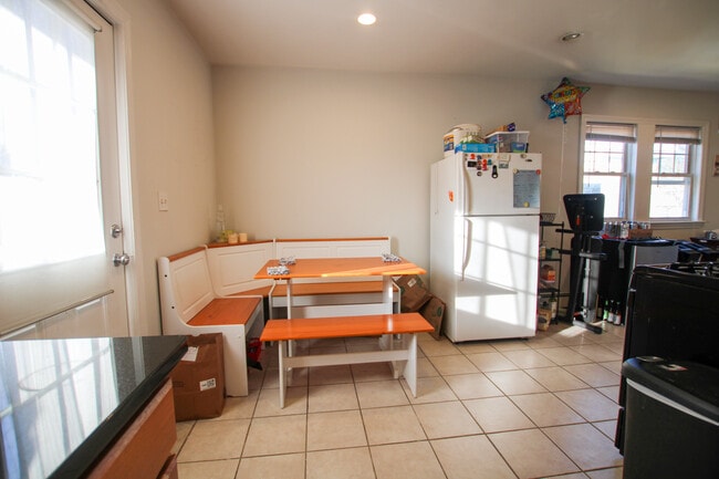 Foto del edificio - 58 Turner St