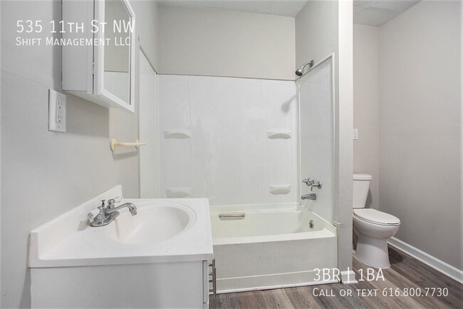 Foto del edificio - 535 11th St NW