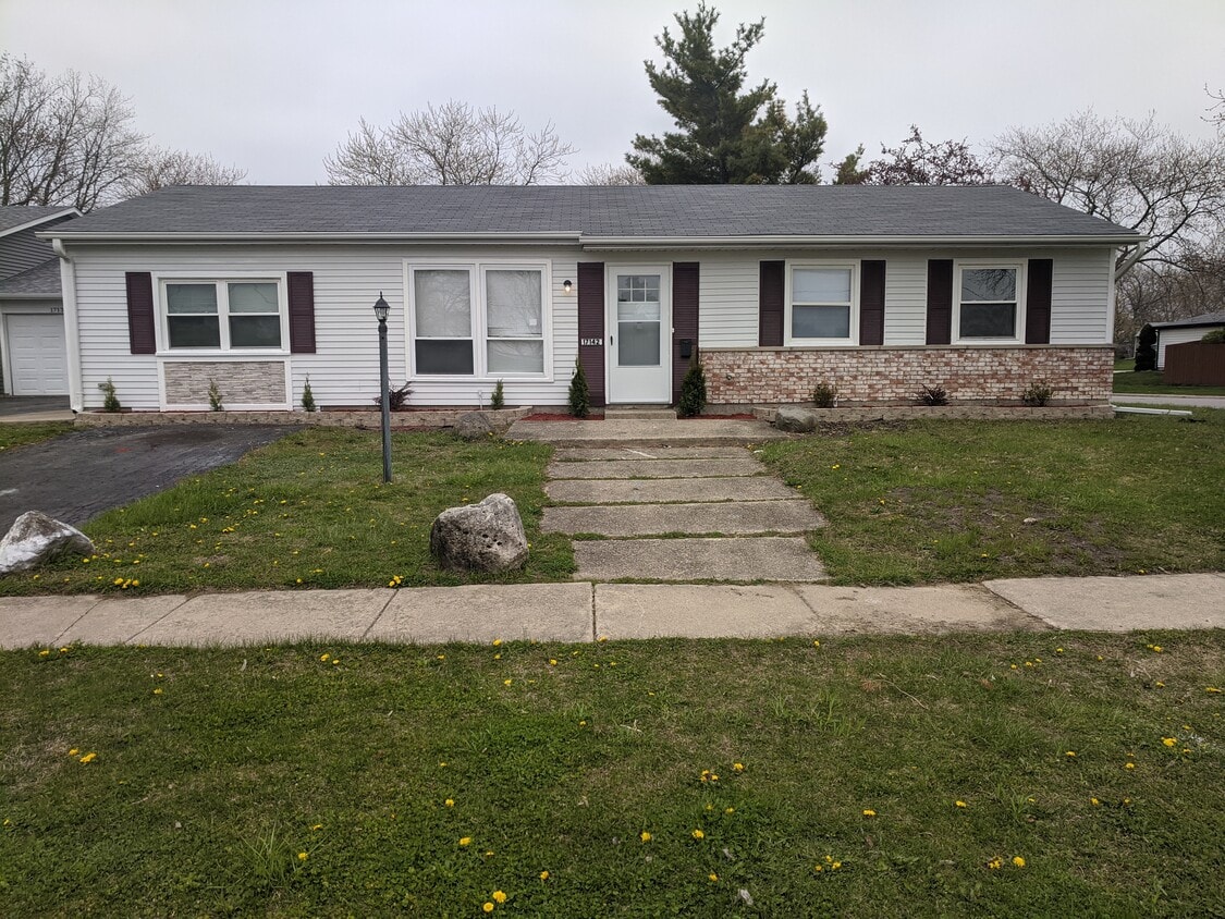 17142 Orchard Ln, Country Club Hills, IL 60478 House Rental in