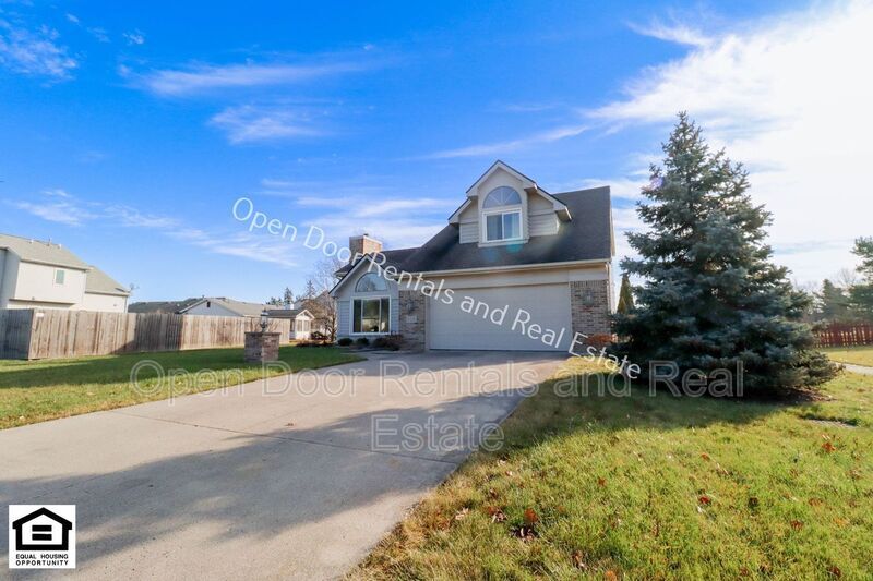 8218 Fountainhead Dr, Fort Wayne, IN 46835 House Rental in Fort Wayne